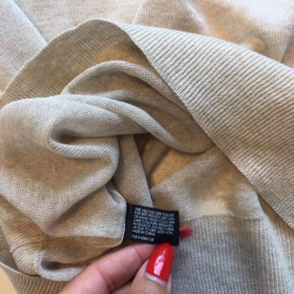 Club Monaco delicate oatmeal sweater size xs - Picture 10 of 13